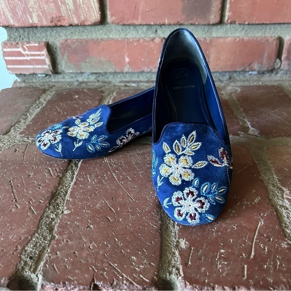 Tory Burch Embroidered Floral Suede Smoking Slippers in Navy Blue Sz 5